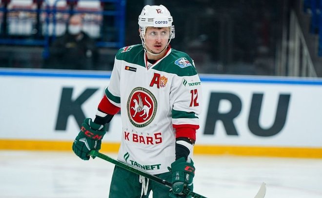 Михаил Глухов продлил контракт с «Ак Барсом» на один сезон