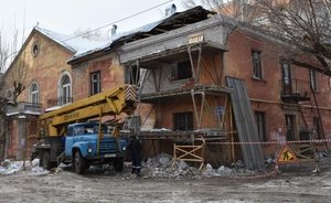 В Кирове подрядчик начал восстановление дома, на который упал башенный кран