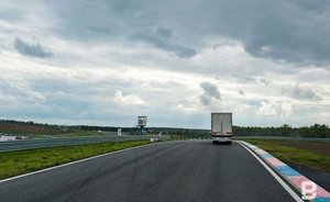 Дальнобойщик из Татарстана попал в крупную аварию в Саратовской области