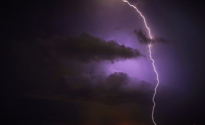 В Татарстане прошла первая в этом году гроза — видео