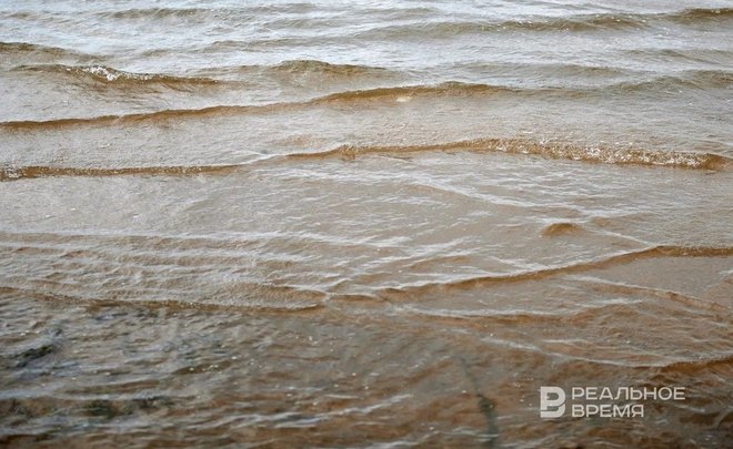 Росводресурсы объяснили падение уровня воды в Волге проблемами Каспия