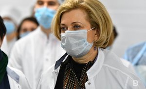 Попова призвала россиян прививаться, чтобы «хорошо встретить Новый год»