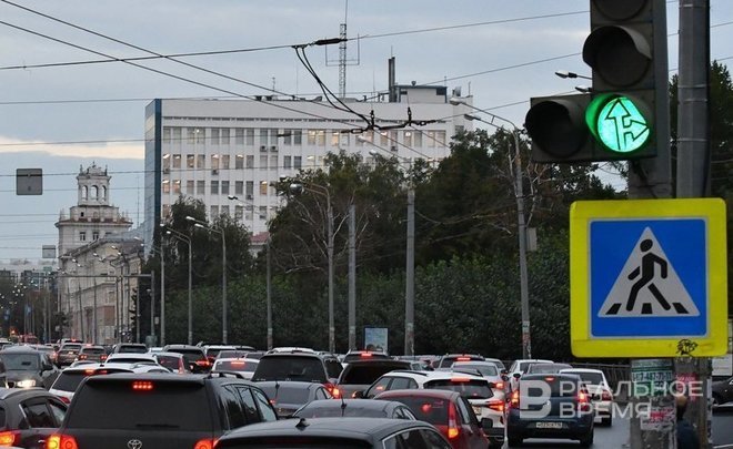 С начала года к адаптивной системе управления дорожным движением подключили 17 светофоров Казани