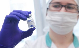 В Совфеде призвали пожизненно лишать дипломов врачей-антипрививочников