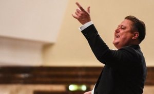 Александр Сладковский получил звание народного артиста Татарстана