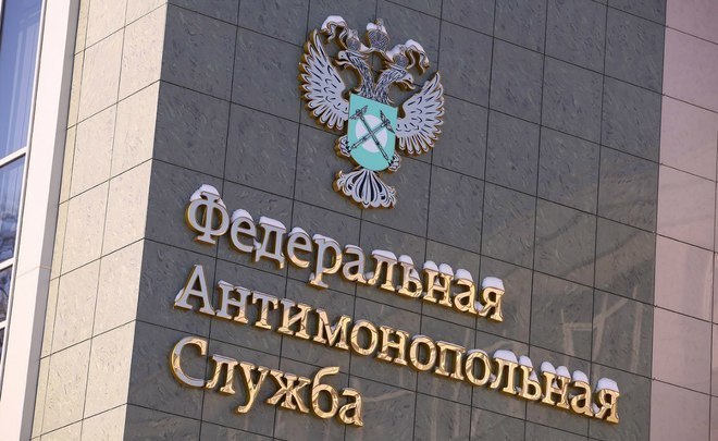 Суд признал незаконным решение ФАС об смс-рассылках операторов связи