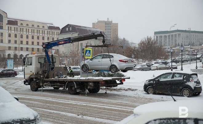 В Челнах за неправильную парковку в 2021 году эвакуировали более 3,8 тысячи машин