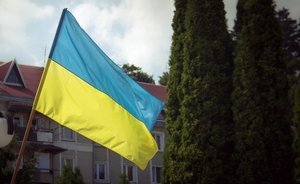 На Украине два чиновника пытались выкинуть в окно взятку в размере 21 млн рублей