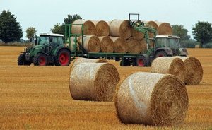 В Минсельхозе Татарстана раскритиковали ряд районов за работу с сельхозтехникой