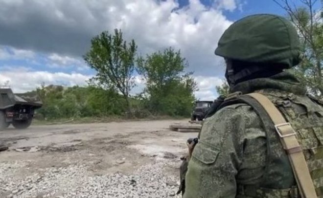 Минобороны: украинские военные разместили бронетехнику в детсаду и школе в ДНР