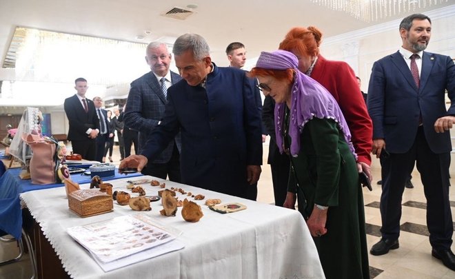 Минниханов встретился с представителями татарских общественных объединений в Белоруссии