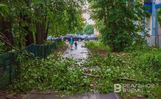 В Татарстане вновь ожидается гроза и сильный ветер