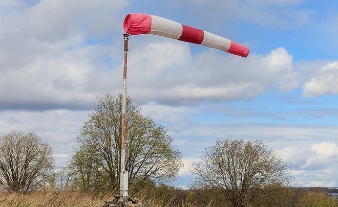 МЧС предупредило жителей Татарстана о сильном ветре 22 мая