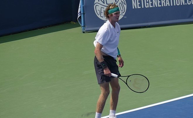 Андрей Рублев обыграл Карена Хачанова и вышел в четвертьфинал турнира в Монако