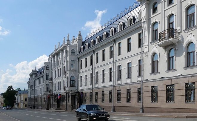 В Казани из конного центра украли кавалерийские шашки