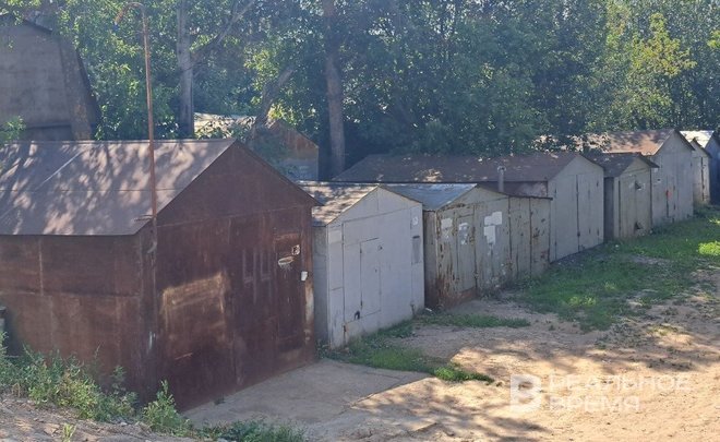 В Казани снесут незаконно установленные торговые объекты и металлические гаражи