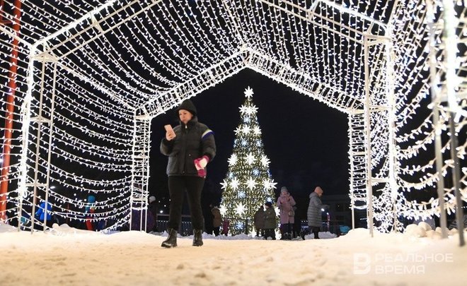 «Нужно скромнее»: глава СПЧ высказался об украшении российских городов к Новому году