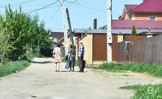 Майские выходные россияне в основном проведут дома и на дачах