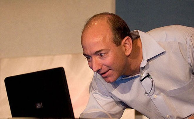 СМИ: хакеры взломали телефон самого богатого человека в мире для Саудовской Аравии