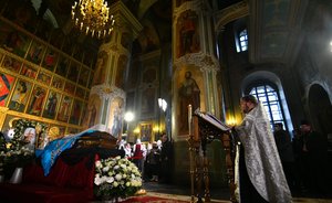 Минтимер Шаймиев простился с митрополитом Казанским и Татарстанским Феофаном