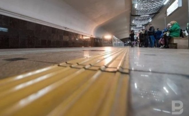 Соцсети: На станции «Суконная слобода» в Казани буксируют поезд из-за хлопка под одним из вагонов