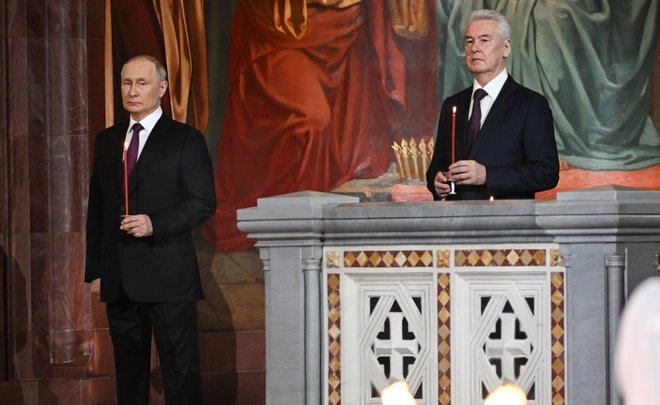 Путин посетил пасхальное богослужение в храме Христа Спасителя