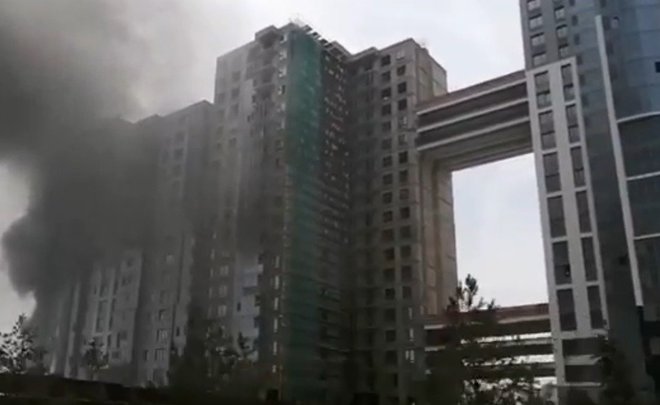 В Казани загорелся строящийся дом — видео