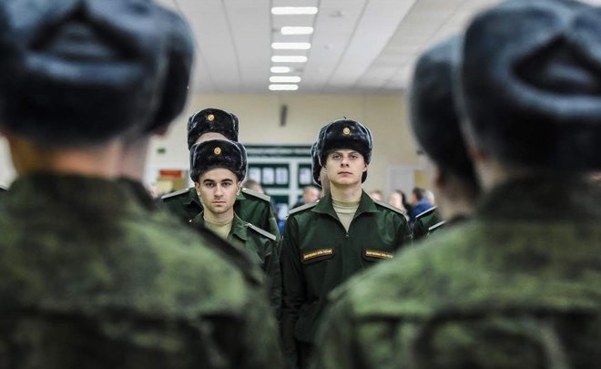 В российской армии снизилась необходимость в солдатах-срочниках
