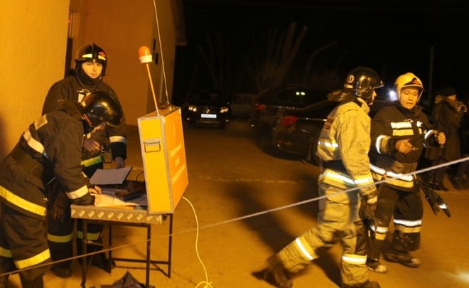 От пожара на месте прорыва нефтепровода в Саратове пострадали десять домов