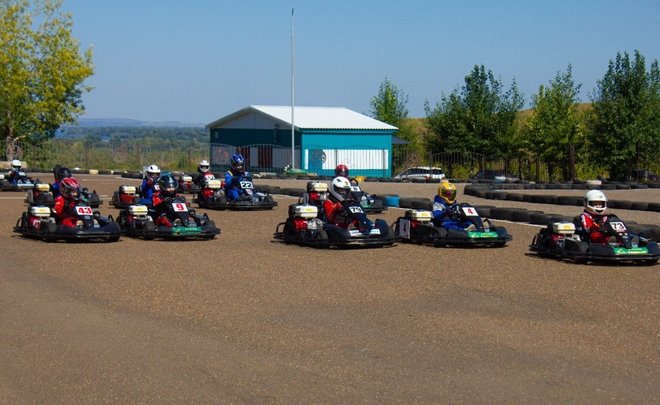 На соревнования по картингу на кубок «ТАИФ-НК» съехались гонщики со всего Татарстана