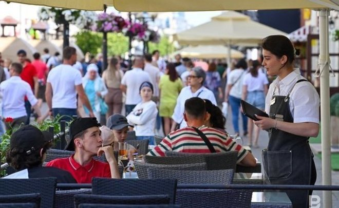 Склонны к перееданию из-за стресса больше половины жителей России