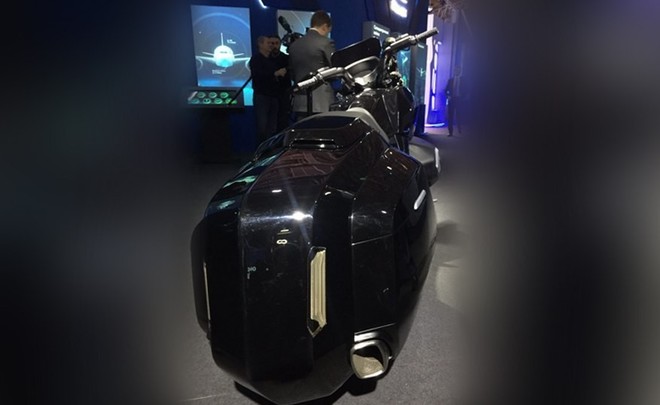 Путину представили мотоцикл из проекта «Кортеж»