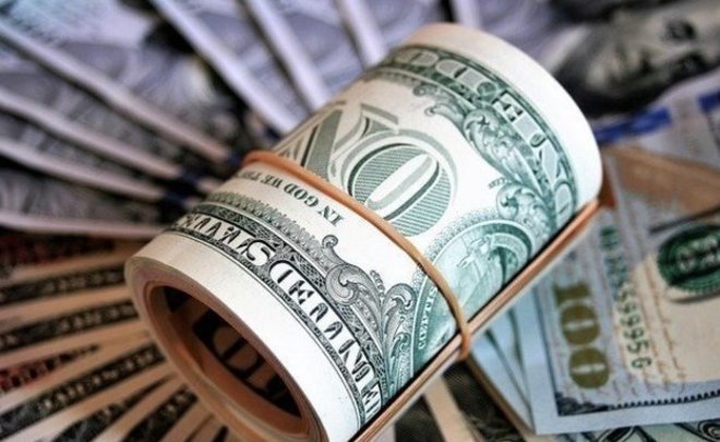 Эксперт прогнозирует курс доллара на сегодня не выше 63,65 рубля