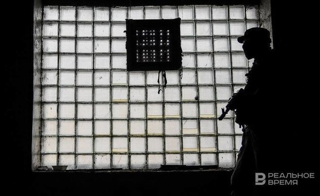 ФСБ задержала пять человек, пытавшихся вывезти из России килограмм радиоактивного цезия-137