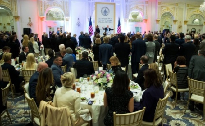 Трамп подписал первые указы в качестве полноправного президента США