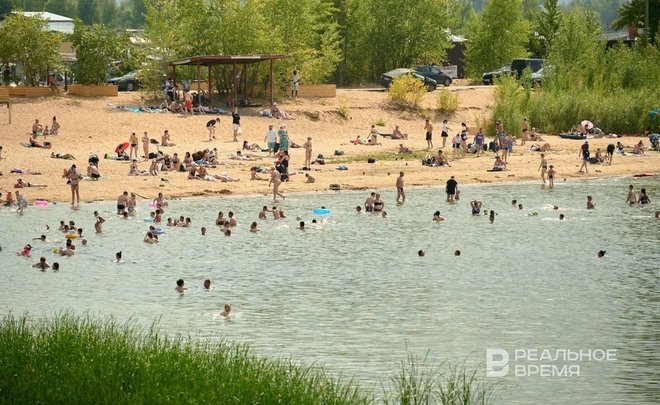 На казанском пляже выявили несоответствие воды гигиеническим требованиям по двум показателям