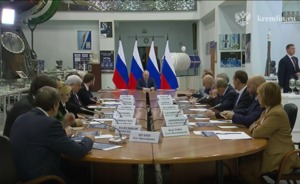 Путин заявил, что Россия продолжит изучение Луны