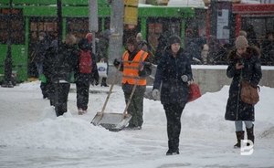 В Казани на уборку улиц от снега вышли 198 единиц спецтехники и 352 дорожных рабочих