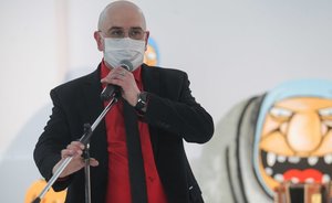 Вася Ложкин нарисовал кота в тюбетейке для Казани