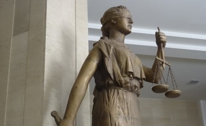 Житель Челнов через суд добился изменения формулировки увольнения