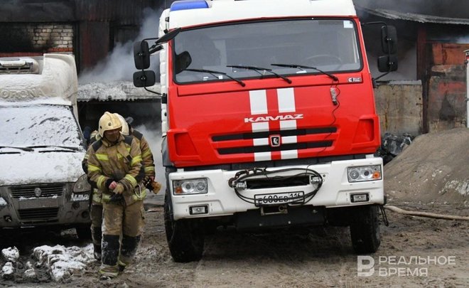 В Челнах на пожаре спасли мужчину — горела комната в квартире
