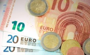 Курс евро достиг минимума с марта 2018 года
