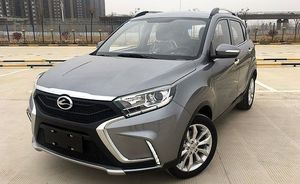 Китайский Landwind начнет продажи копии Lada XRAY