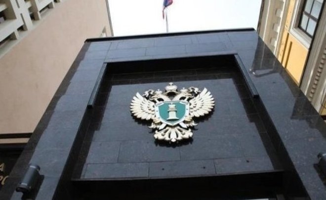 В Челнах возбудили уголовное дело против мужчины, сбросившего ребенка с качелей