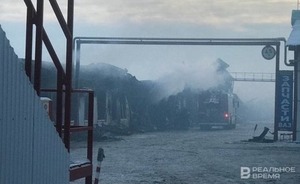 По факту пожара на челнинском рынке «Гараж-500» возбудили уголовное дело