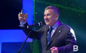Минниханов поздравил женщин Татарстана с 8 Марта