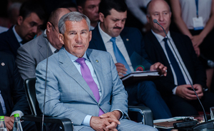 Минниханов отправился в Сочи на Российский инвестиционный форум для обсуждения региональной политики