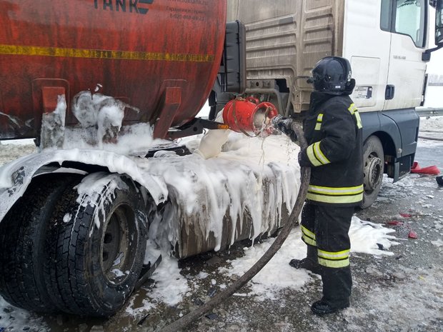 Фото дтп автобус и бензовоз