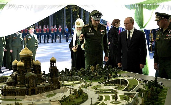 Путин и патриарх Кирилл заложили главный храм Вооруженных Сил РФ