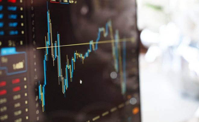 Российский рынок акций вырос на 7,6%